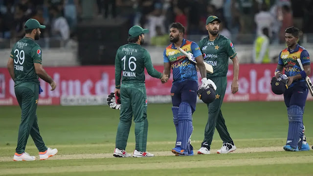 Asia Cup 2022 के फाइनल में पाकिस्तान की हार की जिम्मेदारी शादाब खान ने ली, ट्विटर पर दिया बयान