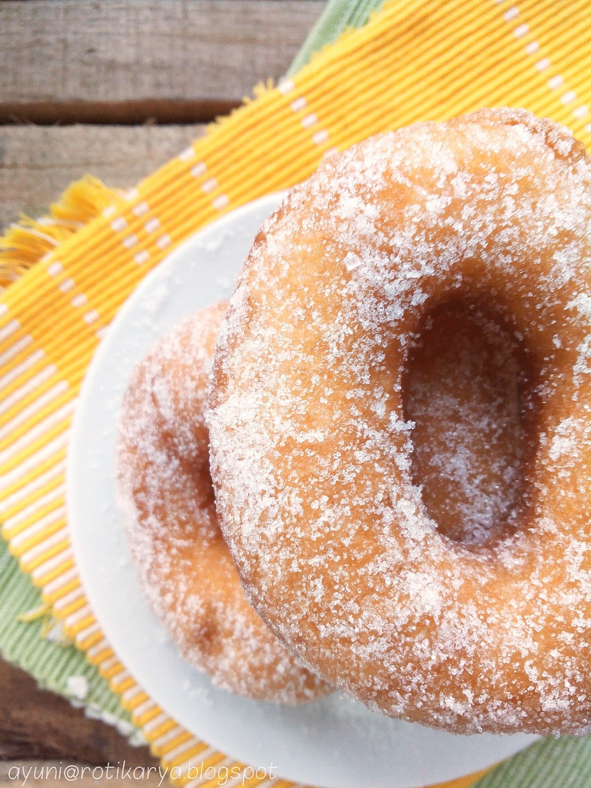 RESEPI DONUT SUPER GEBU ~ LEMBUT WALAUPUN DAH SEJUK  Buns 