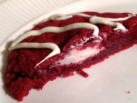 Red Velvet Cookies with Cheesecake Filling 
