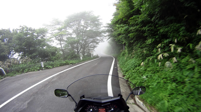 バイクで脊振山