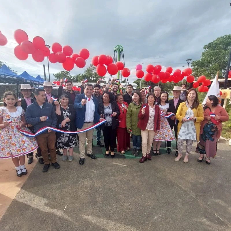 Inauguran emblemáticas obras en Purranque