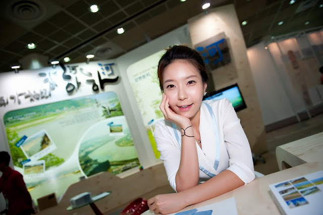 Min Da Huin at Korea Brand Expo 2011