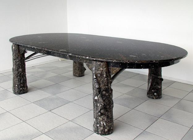 table nuar fossil