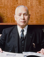 Tokuji Hayakawa