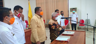 Wali Kota Tual Adam Rahayaan S.Ag., M.Si didampingi Wakil Walikota Usman Tamnge, Wakil Ketua DPRD Ali Mardana serta Pimpinan OPD.