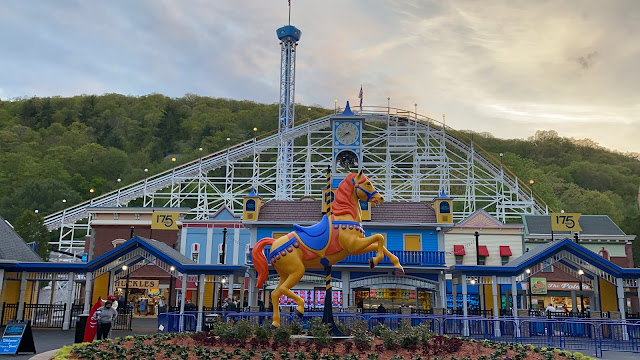 Lake Compounce Entrance Plaza At Sunset Bristol Connecticut