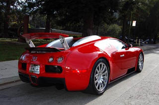 Red Bugatti Veyron-3