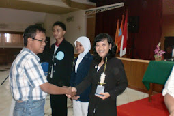 Juara 3 News Reading Contest dan Juara Harapan 2 Contest di ENGLISH UNESA 8-10 November 2010