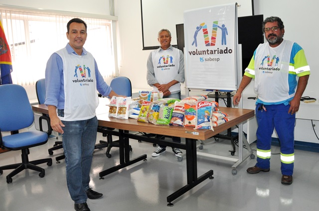  Voluntariado Sabesp doa 50 quilos de alimentos ao Projeto Social Amigos Ação com Amor de Registro-SP