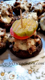 Burger Stuffed Portobello Mushrooms. Share NOW. #easydinner #dinner #appertizer #eclecticredbarn