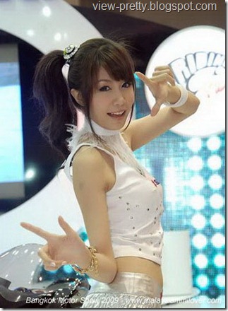 cute-thai-girls-4