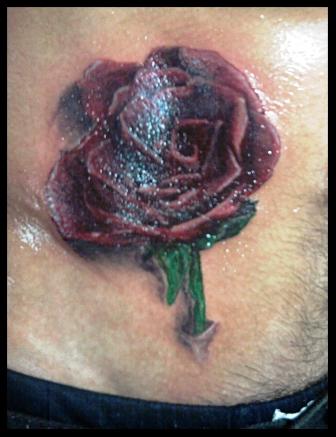 WISNU TATTOOS: Tattoo Bunga mawar merah dan Bunga teratai