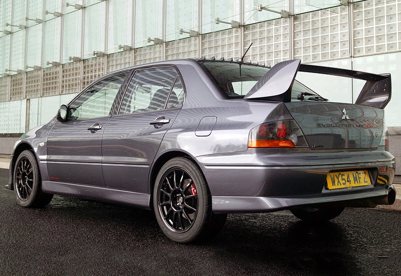 Gambar Mobil Mitsubishi Lancer Evolution VIII MR FQ-400