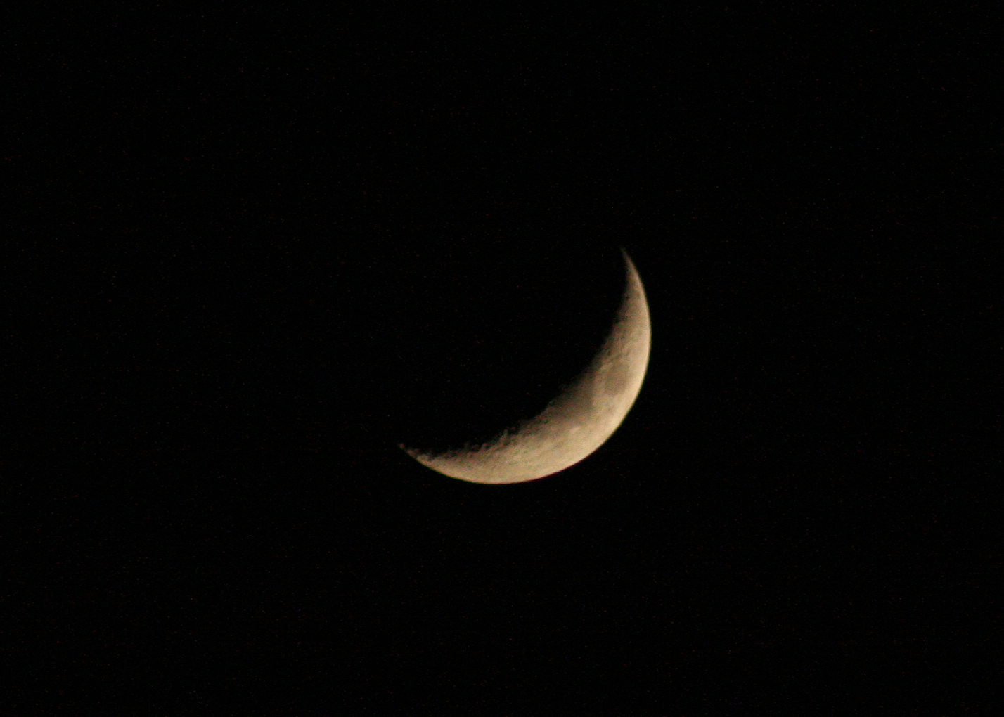 Stellar Neophyte Astronomy Blog: Last night's banana moon