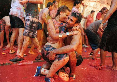 Tomatina Tomato Fight 2010 Seen On www.coolpicturegallery.net