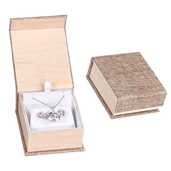 Shop Wholesale Deluxe Burlap Earring and Pendant Box at Nile Corp