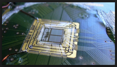 Neuromorphic computer chip