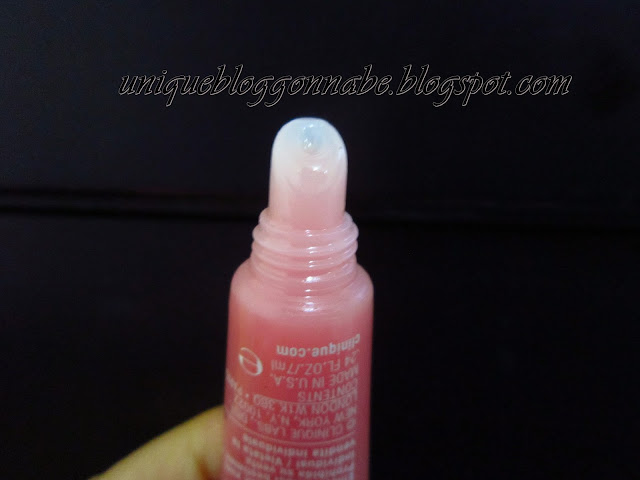 Clinique Superbalm Moisturizing Gloss in Grapefruit Packaging