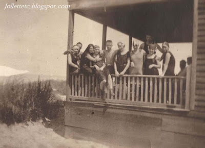 Beach friends of Helen Killeen Parker about 1919 https://jollettetc.blogspot.com