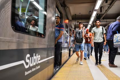 Se suspendió el aumento del subte