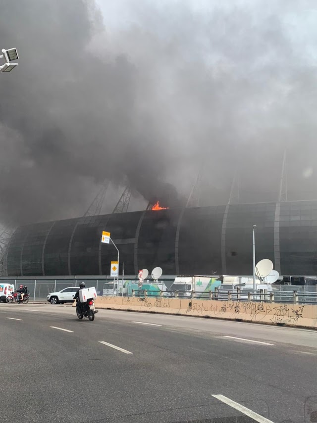 VEJA VÍDEOS DO ENCENDIO NA ARENA CASTELÃO 