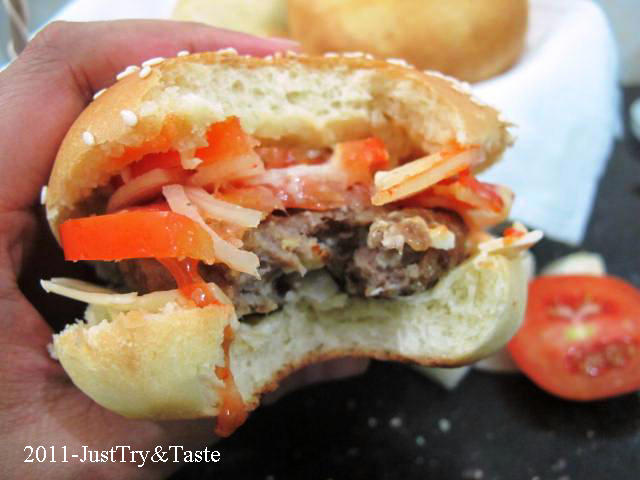 Resep Burger Daging Sapi, Keju dan Sayuran | Just Try & Taste