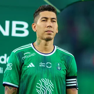 Roberto Firmino Menghadapi Masa Depan yang Tidak Pasti: Kemungkinan Pemindahan Pinjaman Membayangi