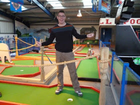 Minigolfer Richard Gottfried at the Leisure Dome Amusement Arcade's indoor Crazy Golf course
