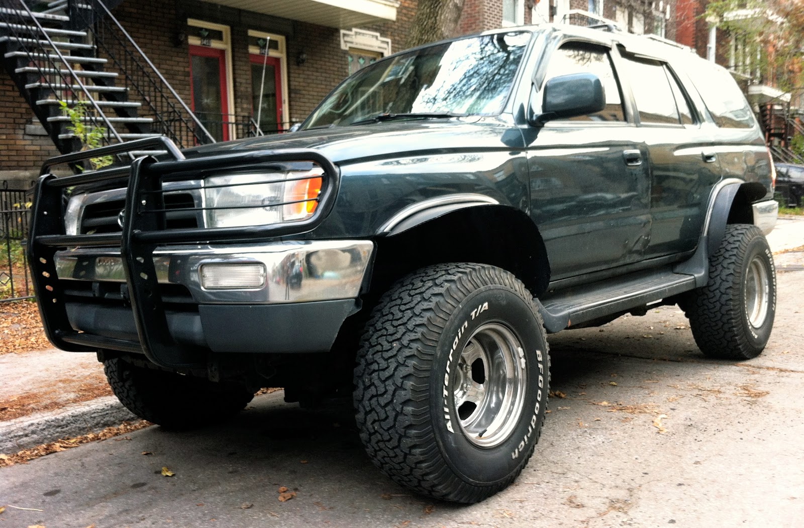 toyota hilux naftera 2013