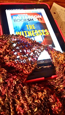 Reading The Witnesses by James Patterson and knitting Starshowers cowl scarf shawl.