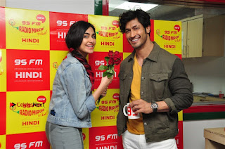 Vidyut Jamwal Adah Sharma Commando 2 Movie Team at Radio Mirchi 95  0046.jpg