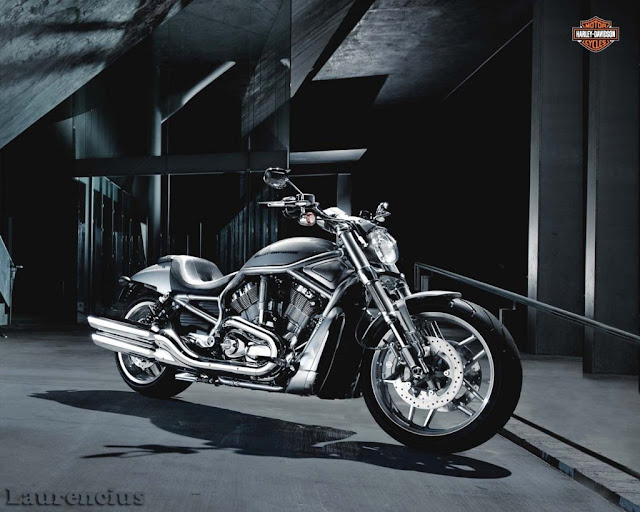 Harley-Davidson-12-v-rod-10th-anniversary-edition-bs