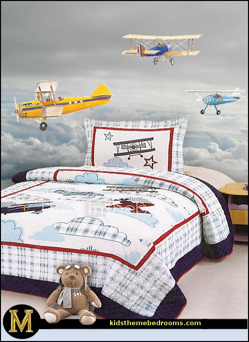 wall decor ideas over bed Vintage Airplane Themed Bedrooms | 504 x 692