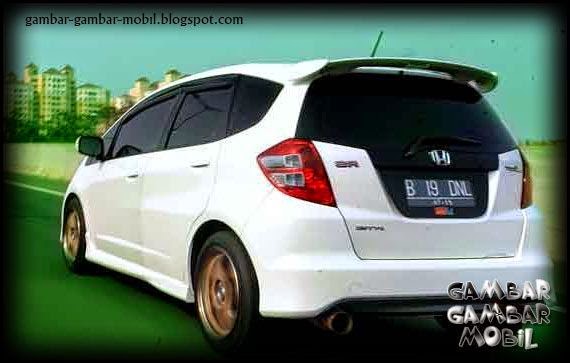 Gambar mobil  grand  livina  Gambar Gambar Mobil 