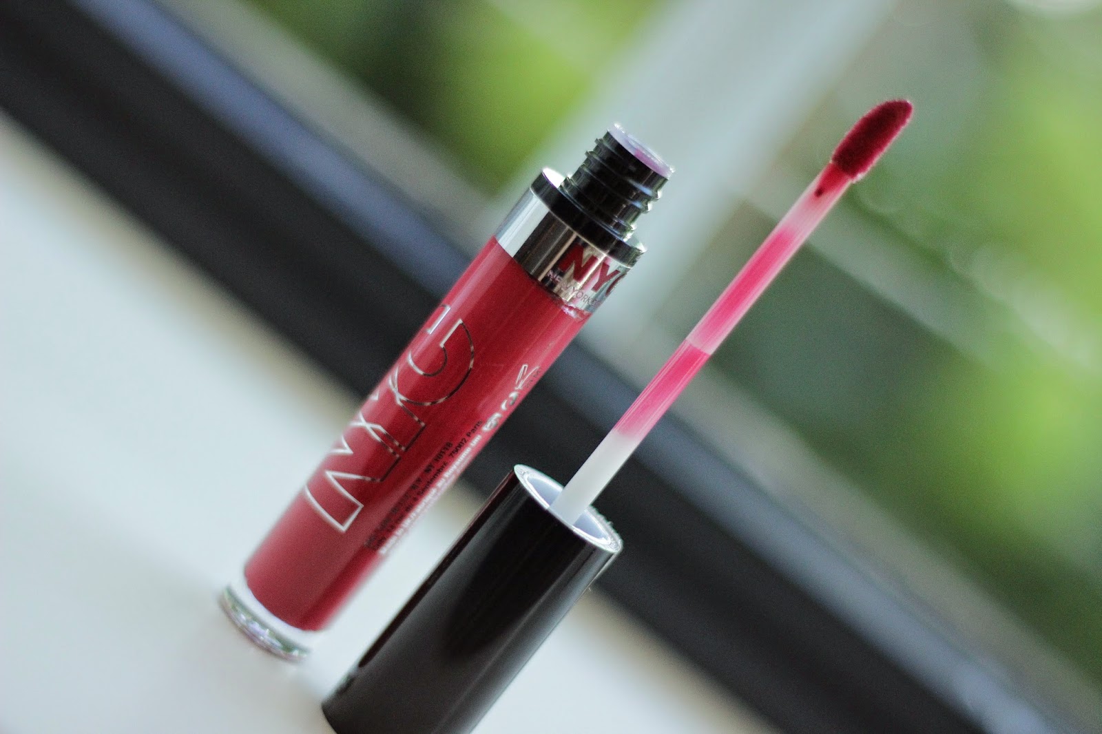review nyc expert last lip lacquer big city berry