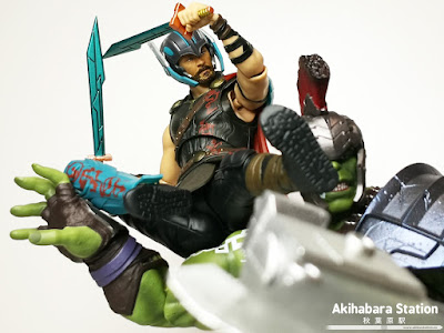 S.H.Figuarts Thor + Thunderbolt Effect de Thor Ragnarok - Tamashii Nations