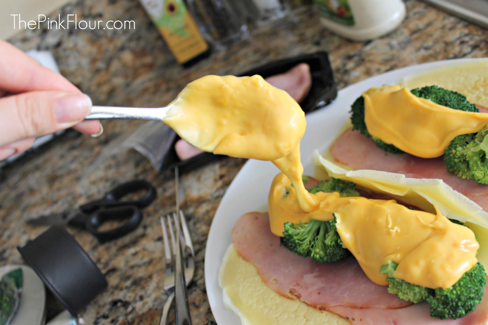 Cheesy Broccoli & Ham Crepes - easy recipe for crepes filled with ham, brocoli & velveeta cheese from www.thepinkflour.com