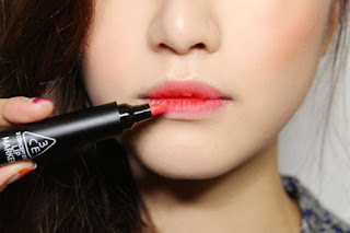 http://1000googletips.blogspot.com/2016/05/model-lipstik-korea-paling-ngetrand-2016.html