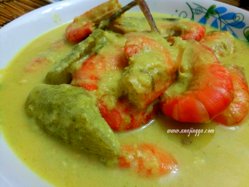 Gulai Udang Galah Masak Lemak Tempoyak