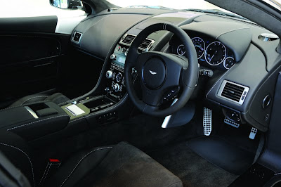 Aston Martin DBS Carbon Black Edition interior