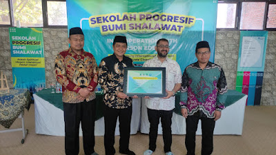 Bumi Shalawat, Satu-satunya Pesantren Progresif Gunakan Kurikulum Pearson