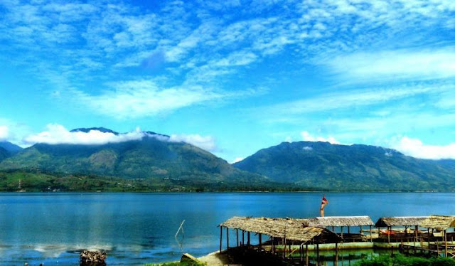 Sumatera-Barat-'kebanjiran'-wisatawan-asing