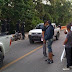 Policias y militares vigilan comunidades de la zona costera de Barahona, para evitar protesta.