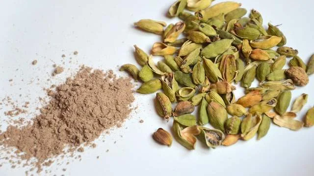 ما هو حب الهال المطحون؟