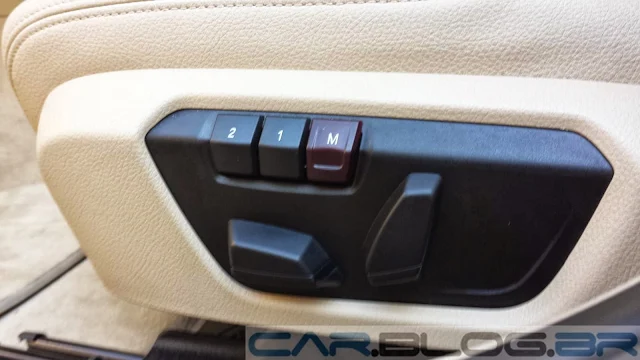 BMW 328i 2014 - Branca interior bege