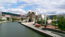 Ría y museo Guggenhein