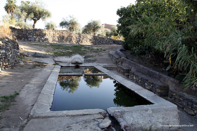 fuente-lavadero-el-charco