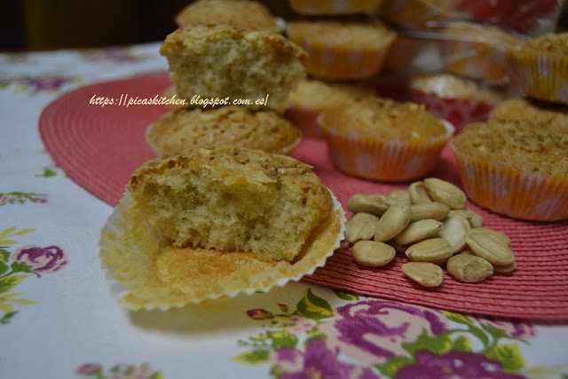 MAGDALENAS DE ALMENDRA Y CANELA