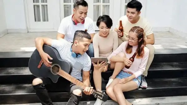 Cara Efektif Mendidik Anak Generasi Z Agar Berakhlak dan Berprestasi