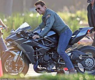 Tom Cruise and the Ninja H2 on the set of Top Gun 2